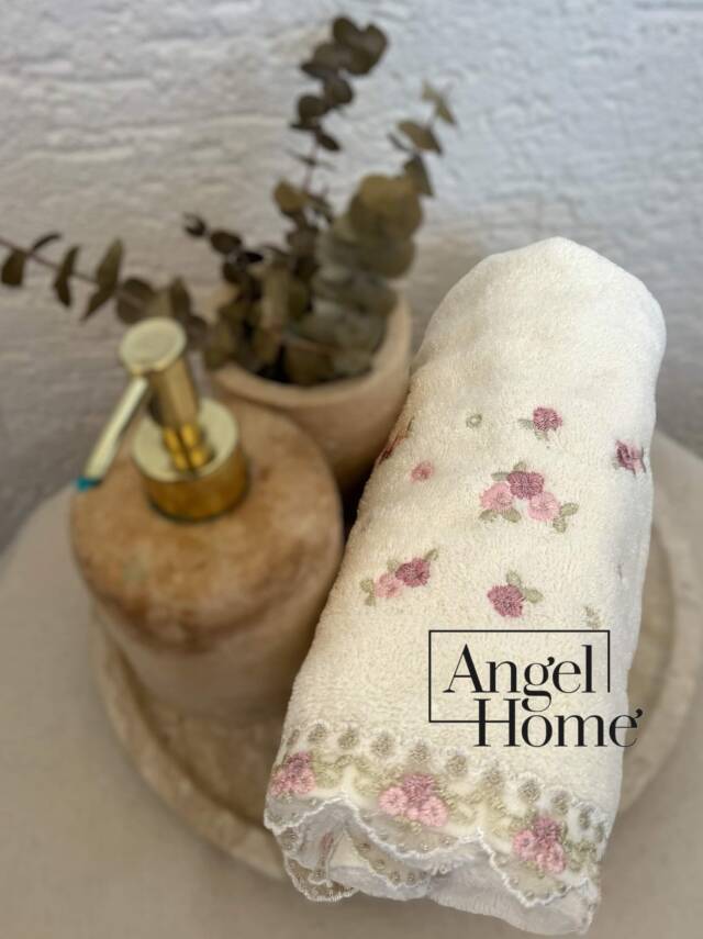 %100 Pamuk Yüz Havlusu Nakışlı ve Çiçek Motifli - Pembe - 3