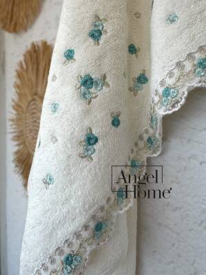 %100 Pamuk Yüz Havlusu Nakışlı ve Çiçek Motifli - Mavi - 2