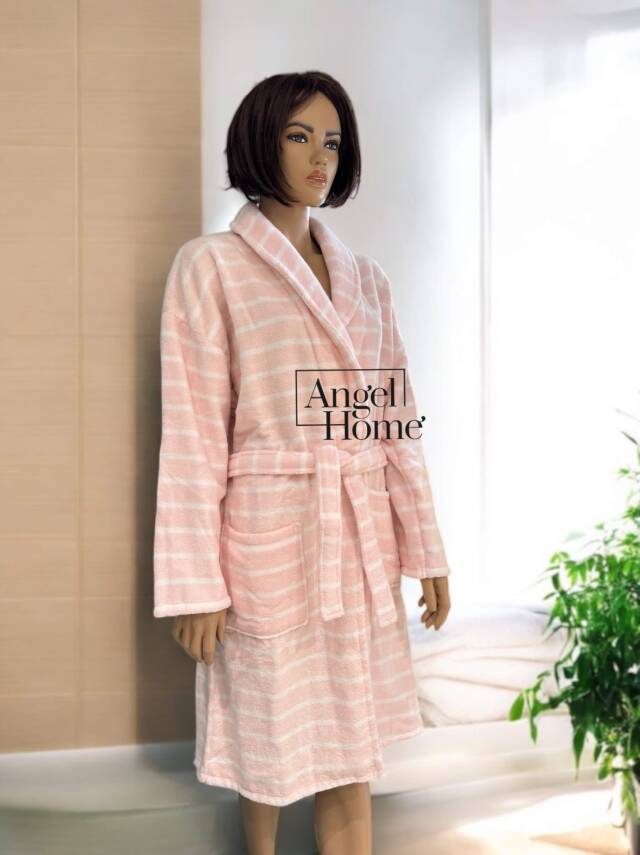 Beyaz Çizgili Pudra Kadın Bornoz – %100 Pamuk, Yüksek Emilimli & Yumuşak - 1