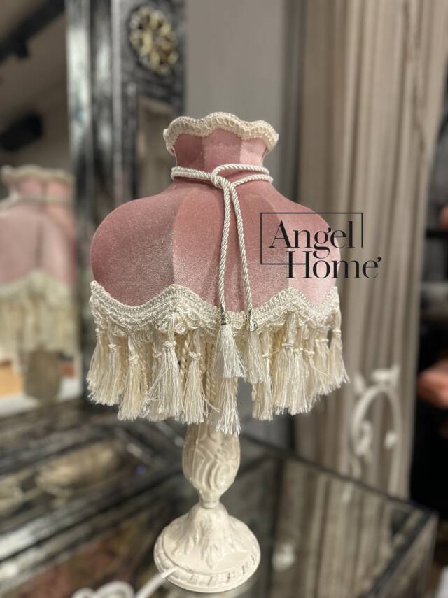 Ferforje Ayaklı Kadife Abajur | Şık ve Kolay Temizlenebilir Tasarım - 1