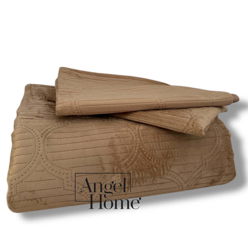 Kadife Dokulu Çift Kişilik Yatak Örtüsü Takımı 240x260 + 2 Yastık Kılıfı - 4