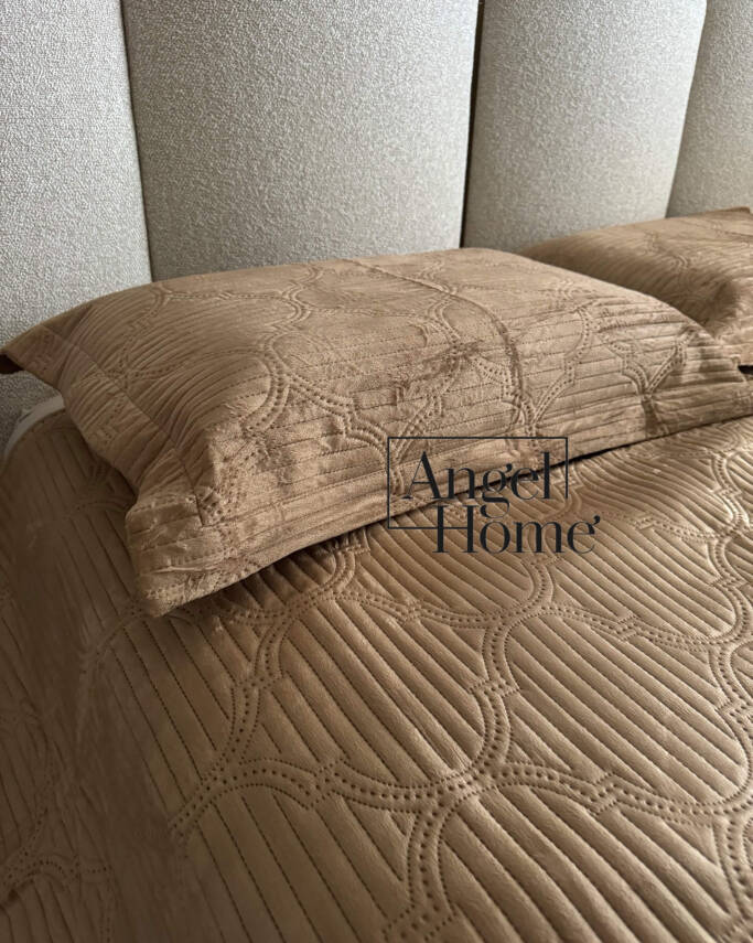Kadife Dokulu Çift Kişilik Yatak Örtüsü Takımı 240x260 + 2 Yastık Kılıfı - 2