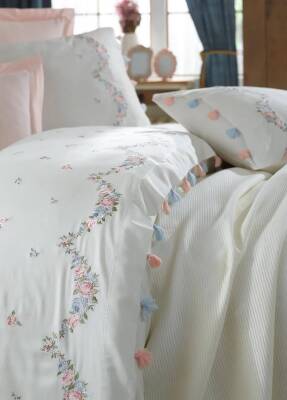 Lara %100 Pamuk Saten Nakışlı Çift Kişilik Pike Takımı - Beyaz/Pudra - 2