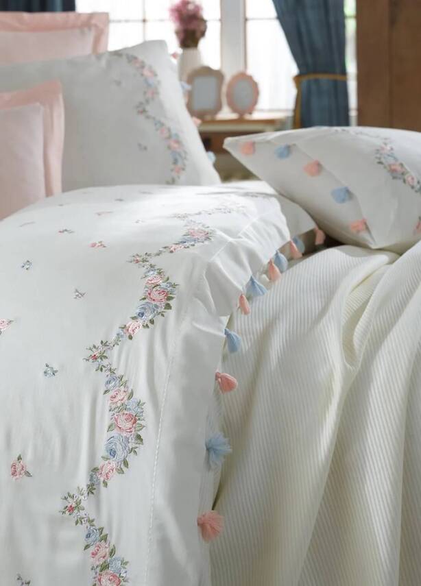 Lara %100 Pamuk Saten Nakışlı Çift Kişilik Pike Takımı - Beyaz/Pudra - 2