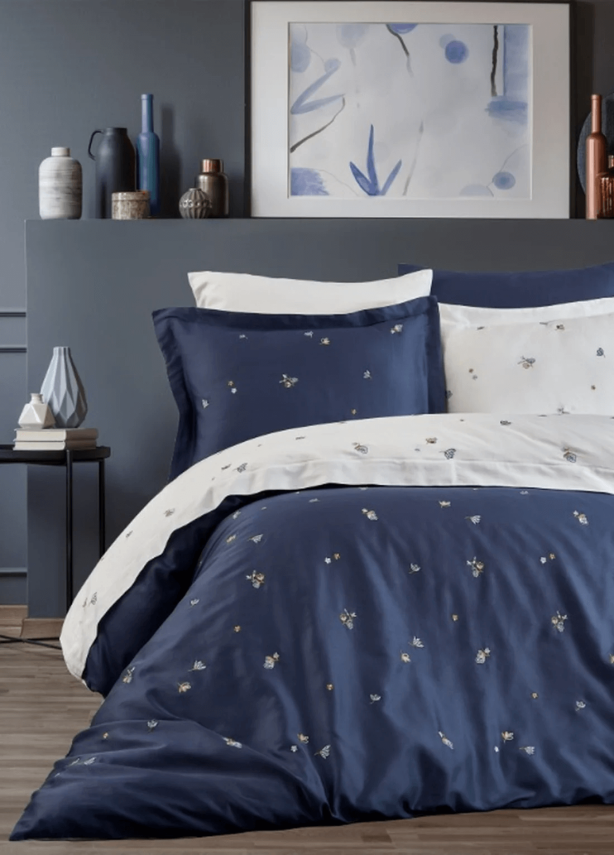 Safran %100 Pamuk Saten Nakışlı Çift Kişilik Nevresim Takımı - Lacivert - 1