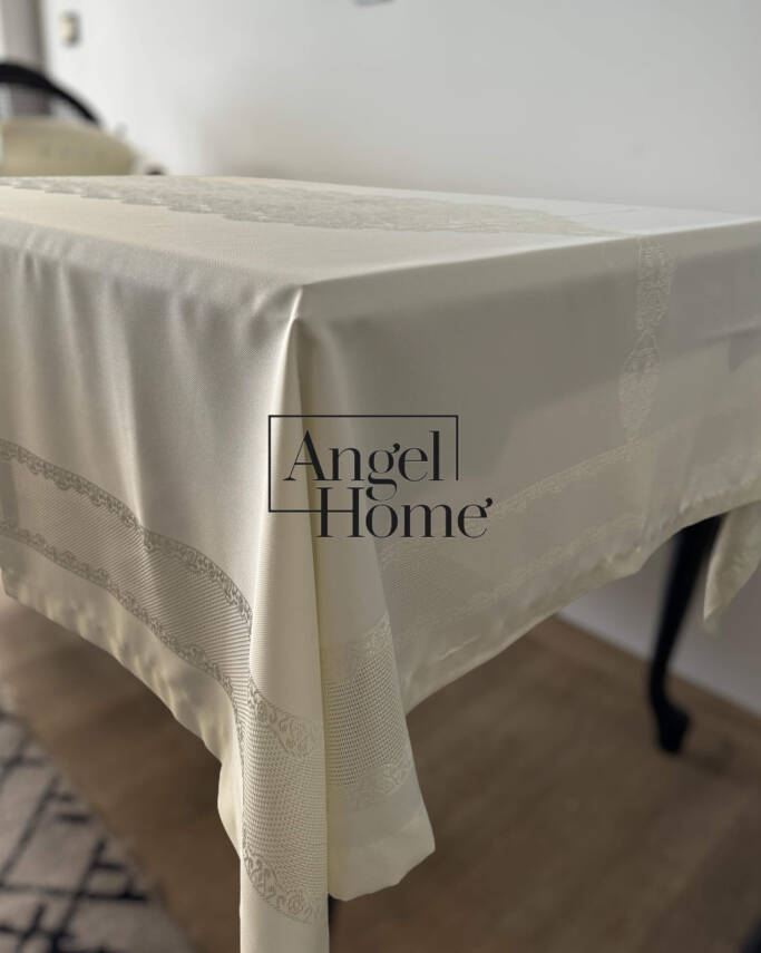 Sıvı Geçirmez ve Leke Tutmayan Dertsiz Masa Örtüsü - Krem Pano - 1